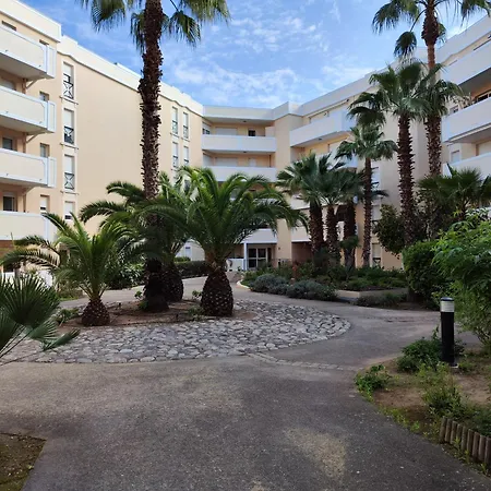 3 Pieces Dans De Standing Avec Piscine Apartment